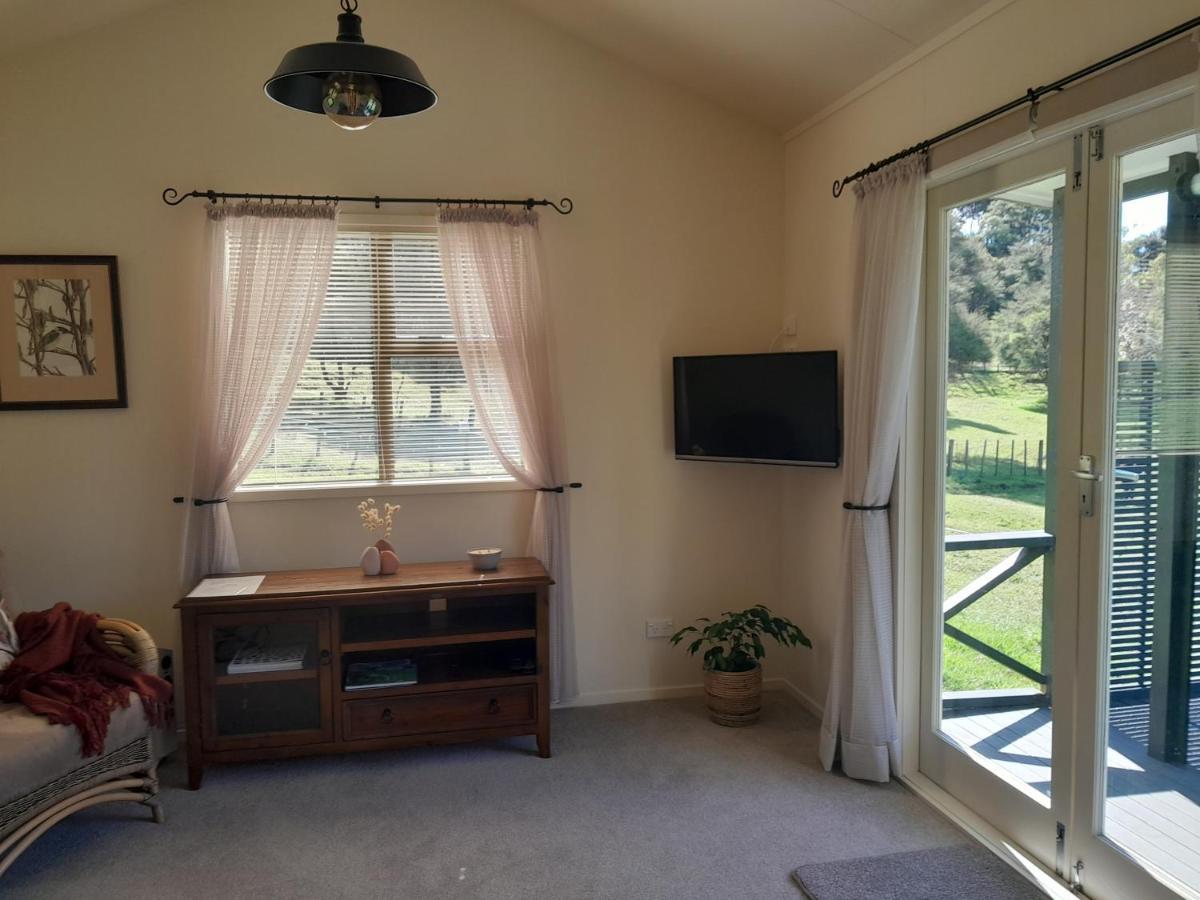 Kuaotunu'S Peebles Cottage Экстерьер фото