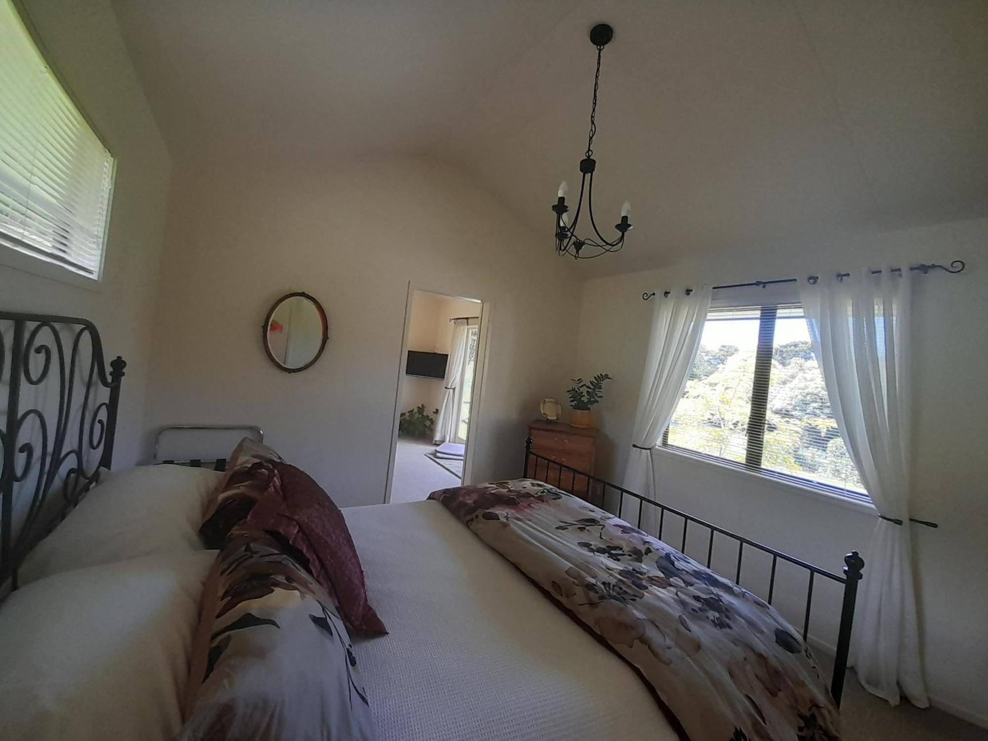 Kuaotunu'S Peebles Cottage Экстерьер фото