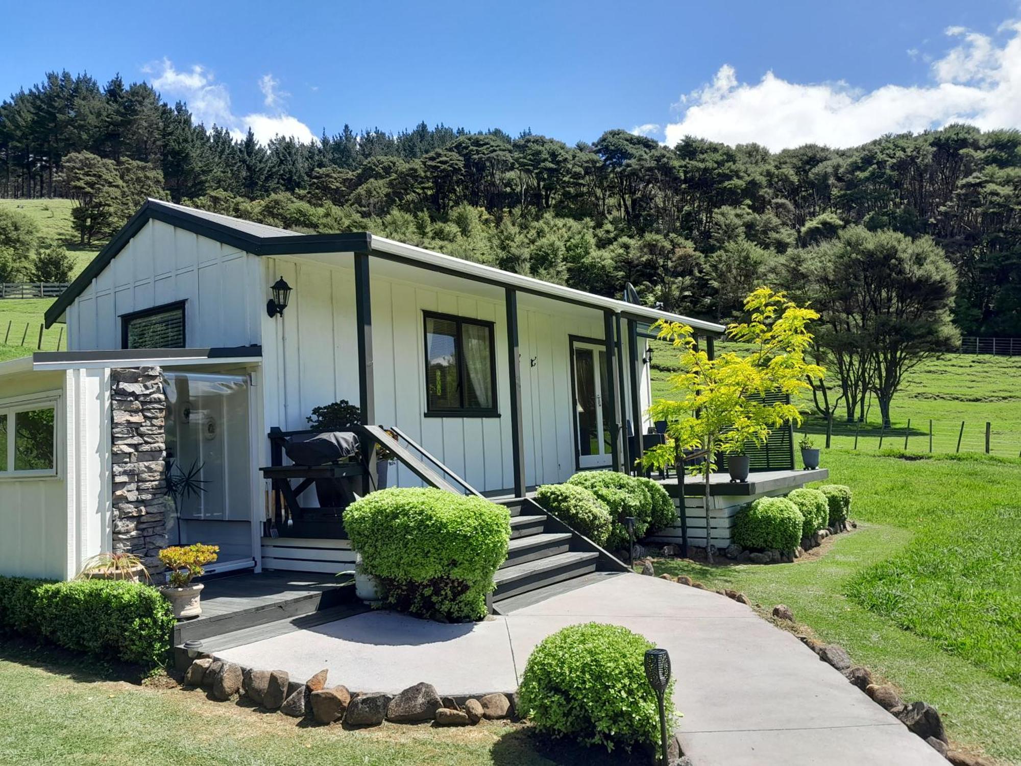 Kuaotunu'S Peebles Cottage Экстерьер фото